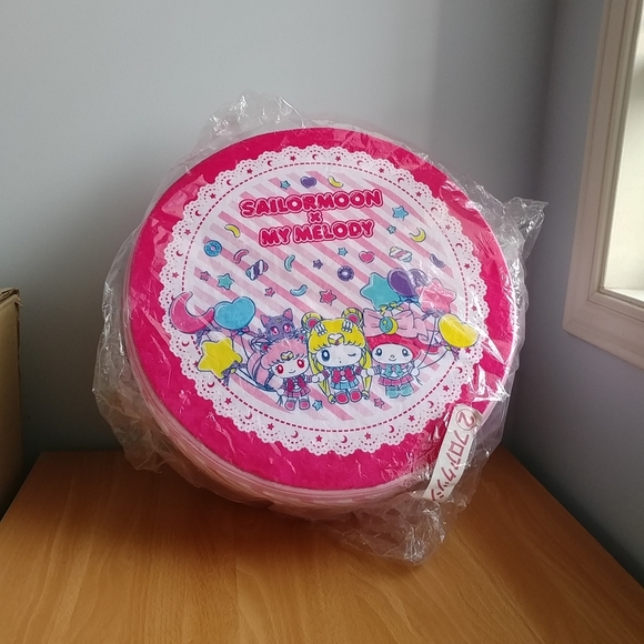 Sailor Moon x My Melody kuji last prize - stool - Picture 1 of 2